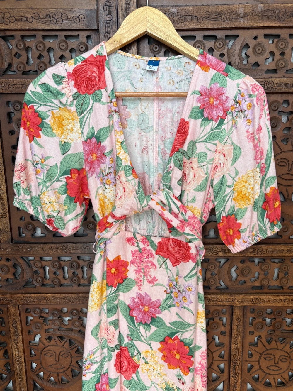 OLD NAVY Fit & Flare Linen-Blend Maxi Dress in Pink Floral with Tie